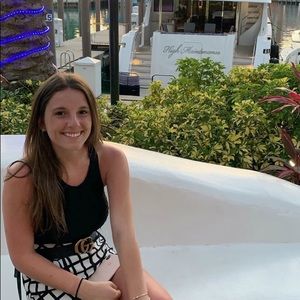 Meet your Posher, Victoria